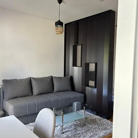 Apartment Alex شقة بانيا لوكا